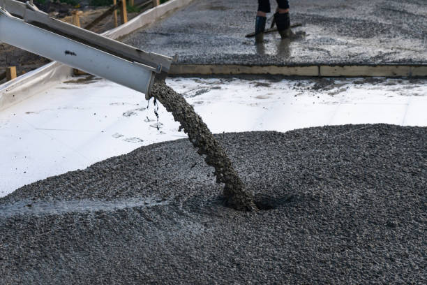 Best Concrete Pool Decks in Mantachie, MS
